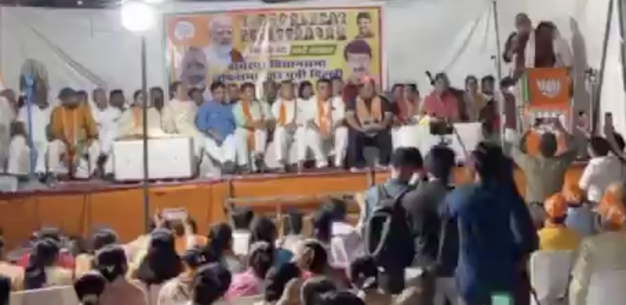 BJP leader Giriraj Singh peddles anti-Muslim conspiracy theories at an election event in Delhi