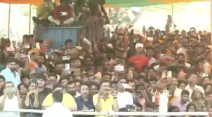 UP Chief Minister Yogi Adityanath delivers communal speech in East Champaran