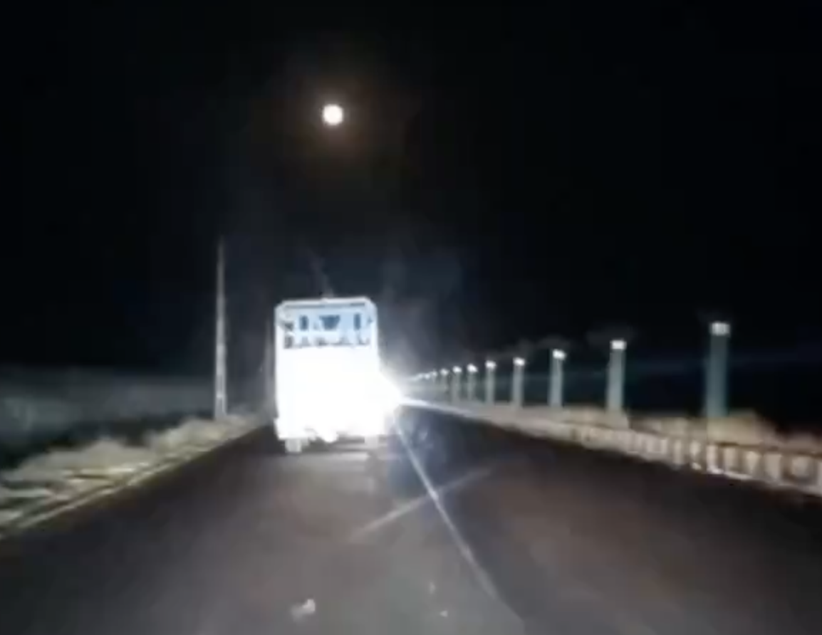 Cow vigilantes dangerously chased a mini truck resulting in an accident in Bharuch