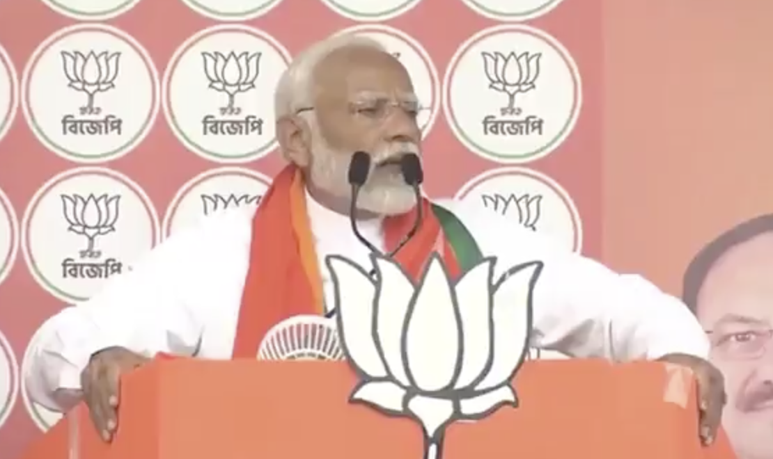 PM Modi delivers communal speech in Mathurapur