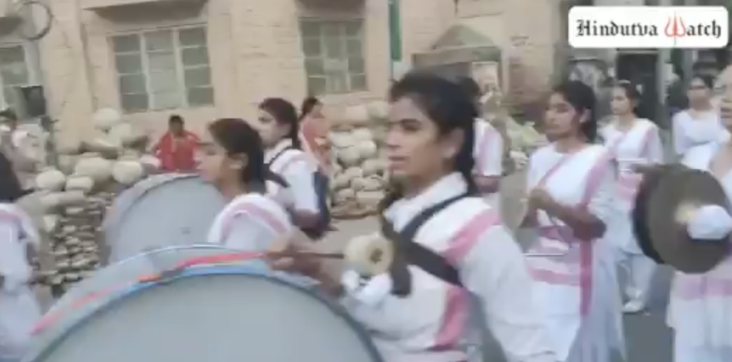 Durga Vahini members organize military style street parade in Nagaur