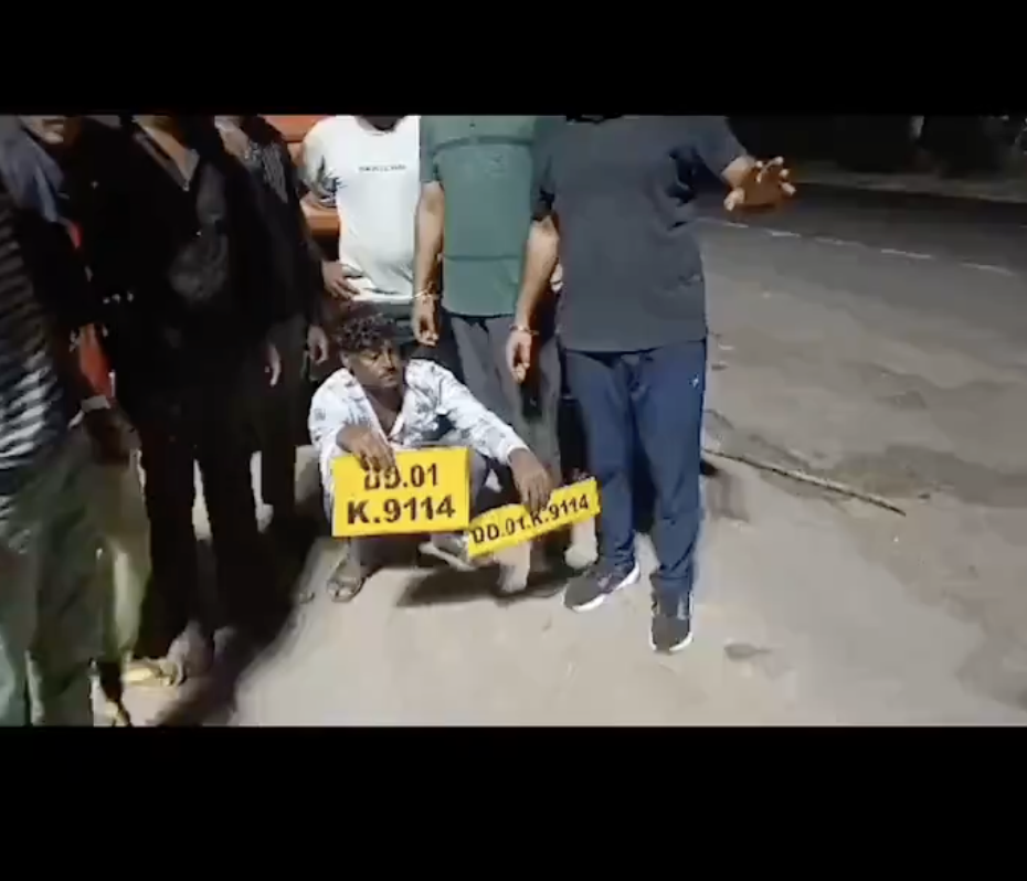 Cow vigilantes attacked and vandalized a truck and then assaulted its driver for transporting cattle in Bundi