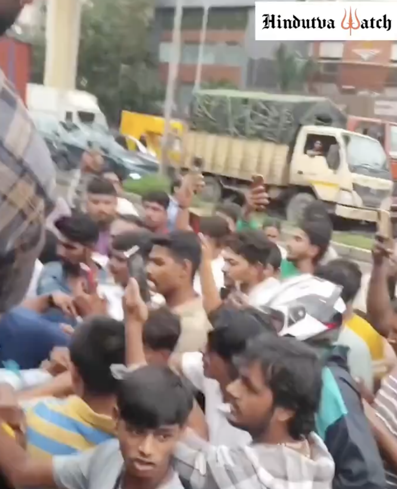 Bajrang Dal cow vigilantes thrashed two Muslim youths and damaged their truck for allegedly transporting buffalo meat