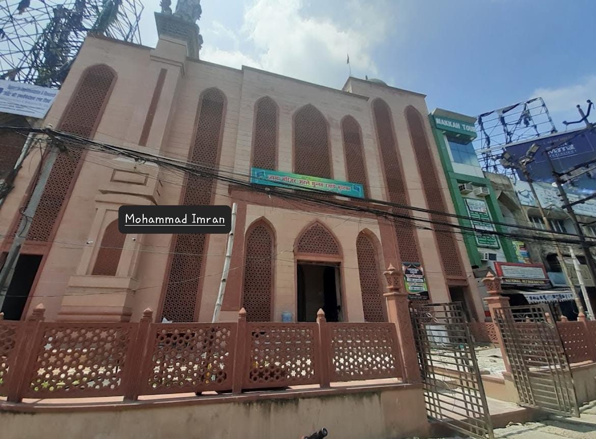 Hindu extremists declare 40 year old mosque illegal; call for demolition