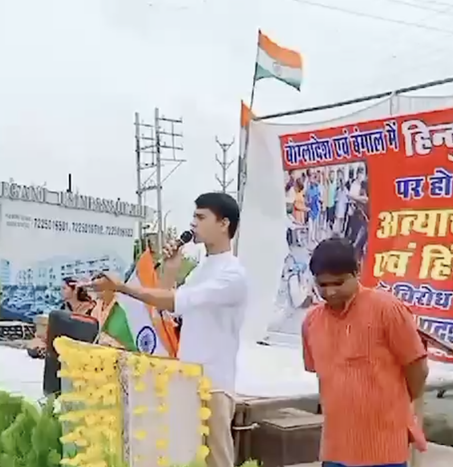 Far-right leader delivers anti-Muslim hate speech; compares Muslims to sewage in Bhopal