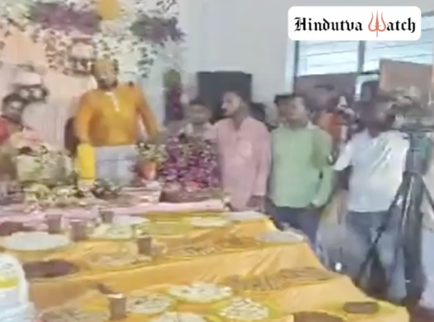 Religious preacher Raju Das promotes anti-Muslim conspiracy theory of “love jihad” at a religious event in Rudauli