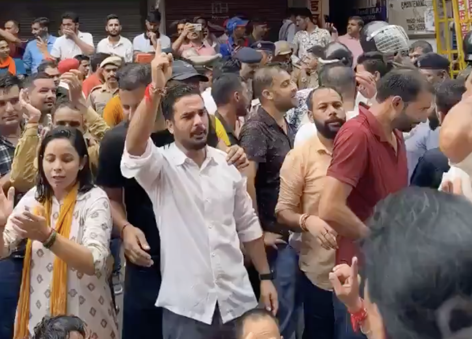 Anti-Muslim hate speech at a protest against Mosque construction in Mandi