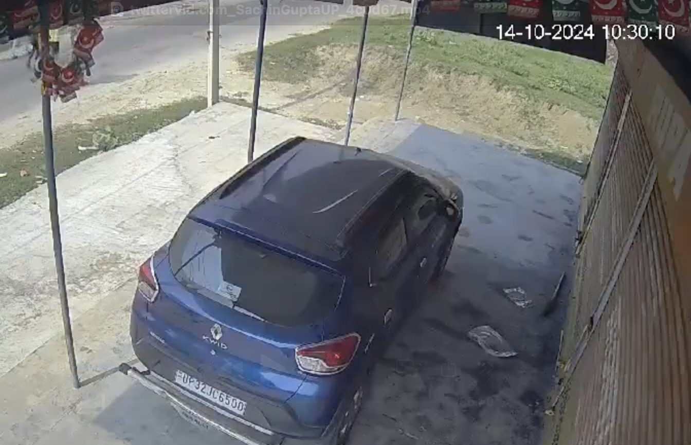 Police marches alongside rioters who damage Muslim properties