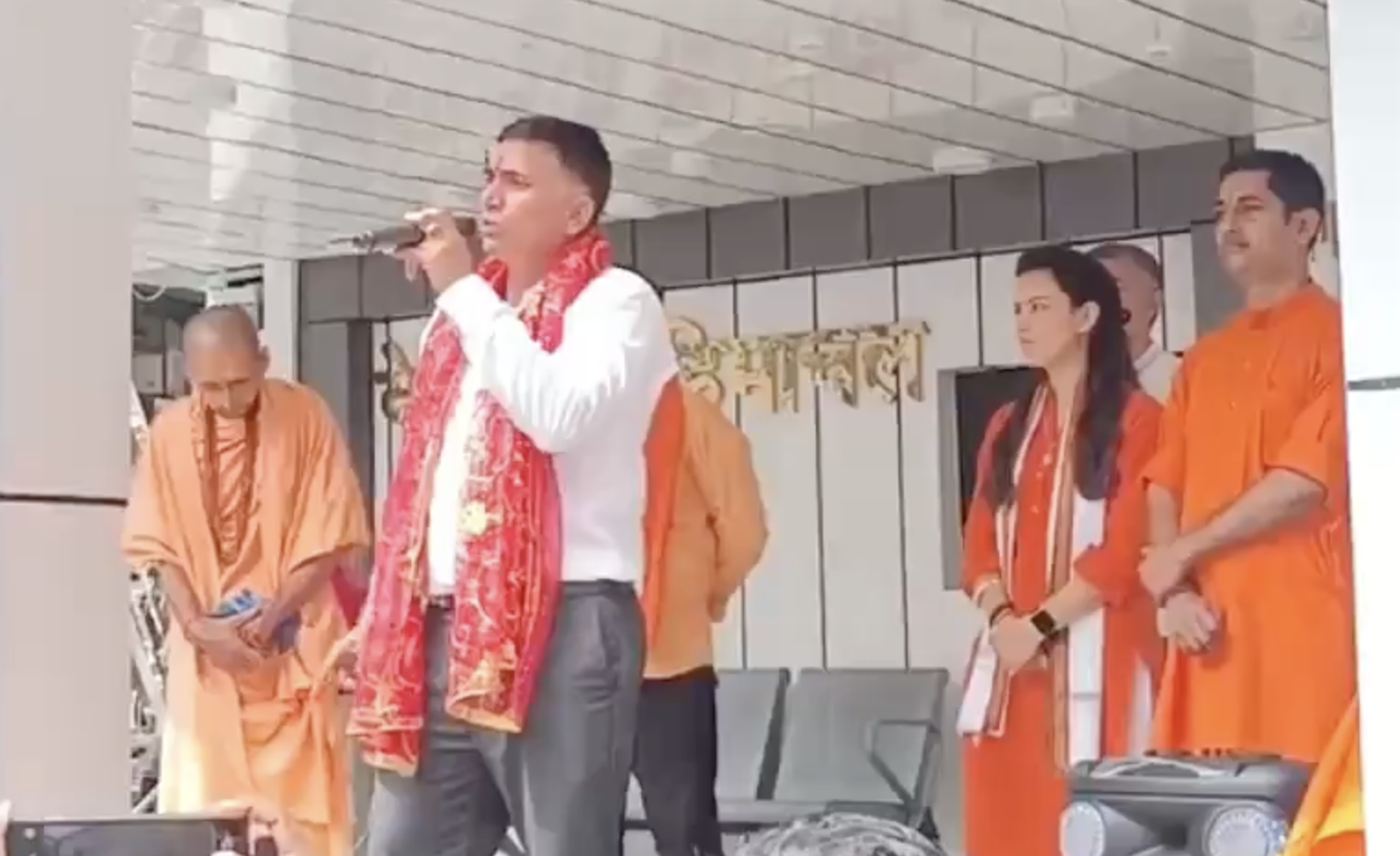 Cow Vigilante Bittu Bajrangi delivers anti-Muslim hate speech in Faridabad