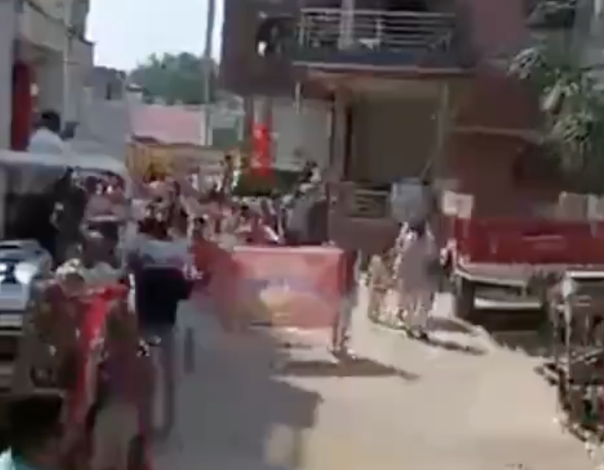 VHP-Durga Vahini weapons worship ceremony feature swords in Ujjain