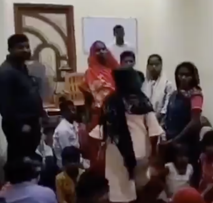 VHP members and police disrupt prayer meeting, detain pastor and seize bibles