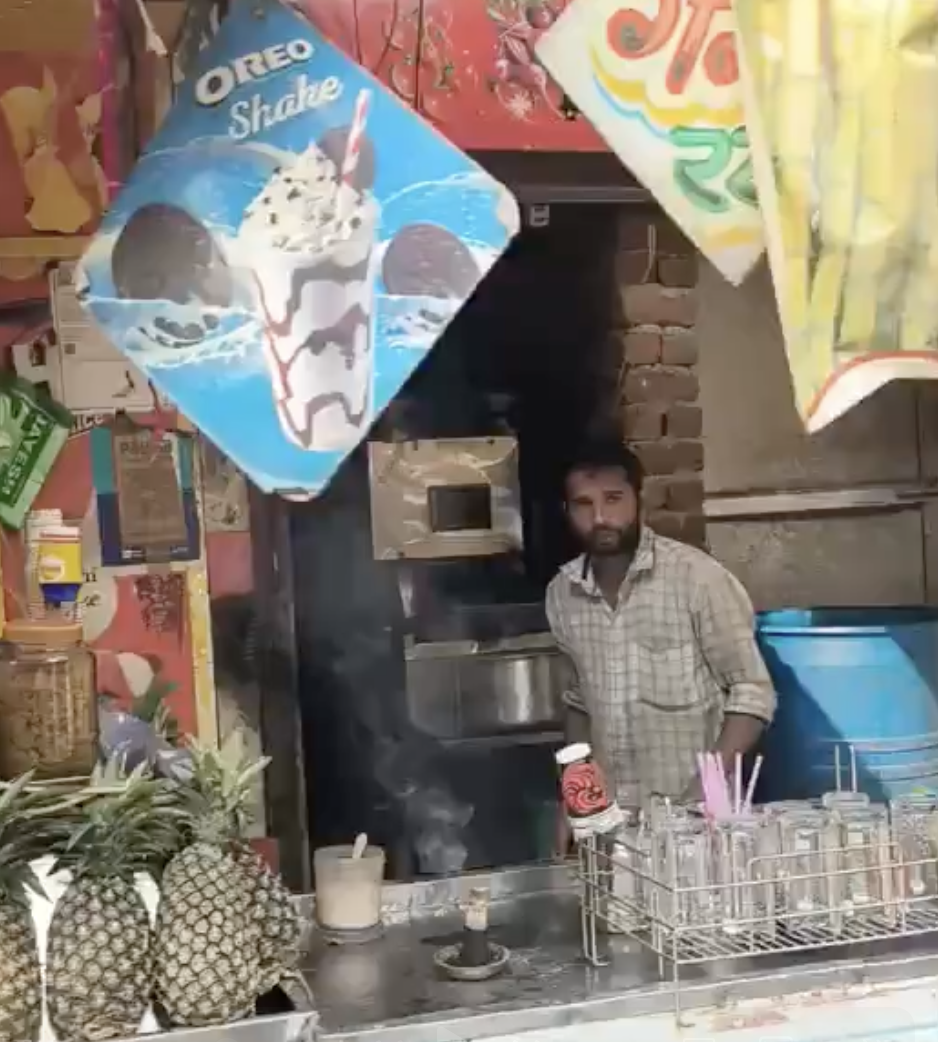 BJP councilor harasses Muslim store owner in Patparganj