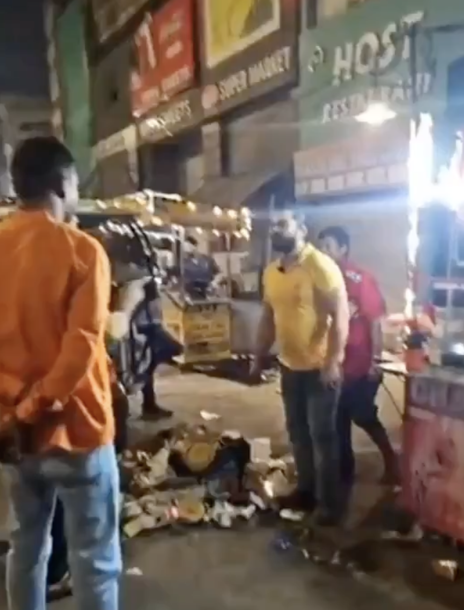Rashtriya Seva Sangh leader harassed a Muslim food vendor for not revealing his religious identity