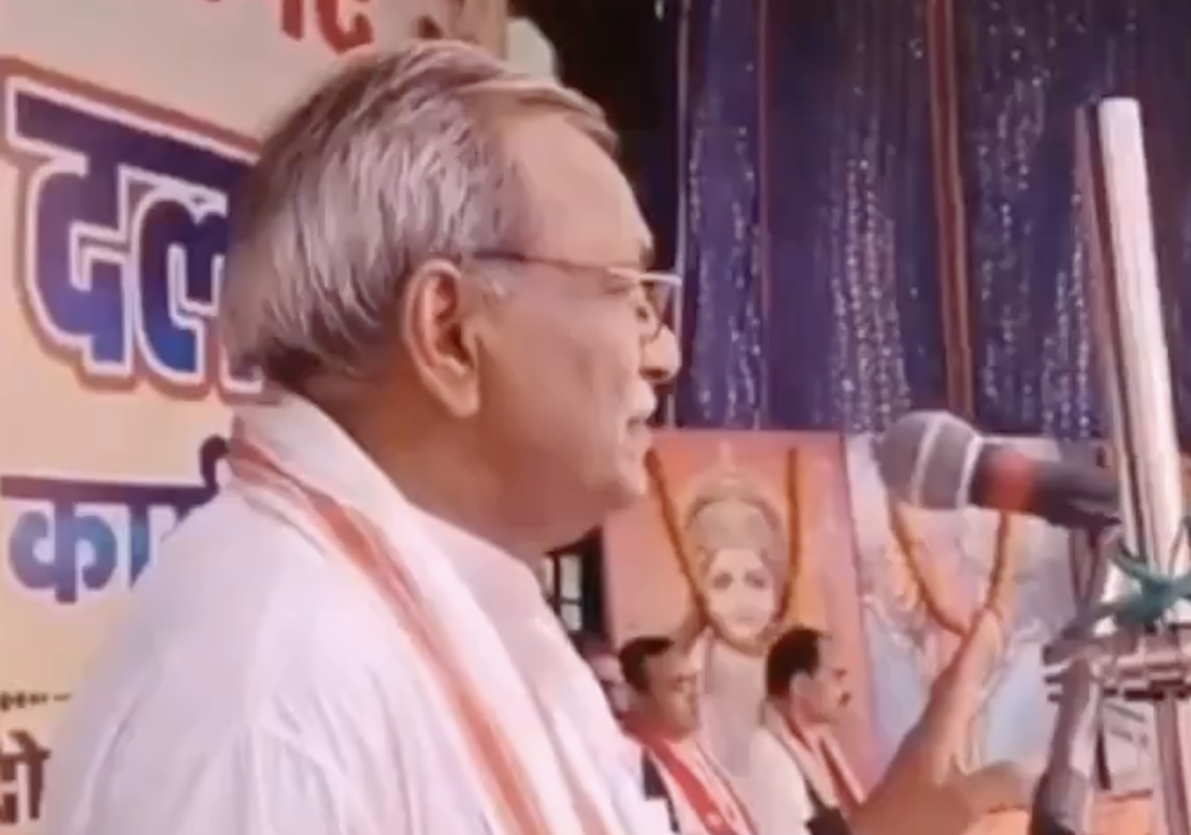 VHP leader Surendra Jain promotes hatred towards Christians and Muslims in Deeg