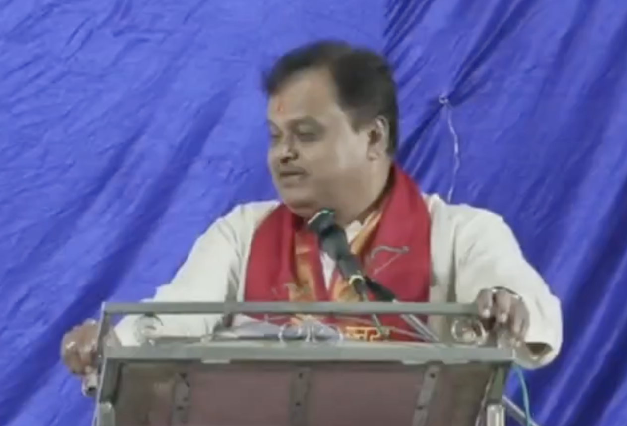 Suresh Chavhanke delivers anti-Muslim hate speech in Mangrulpir