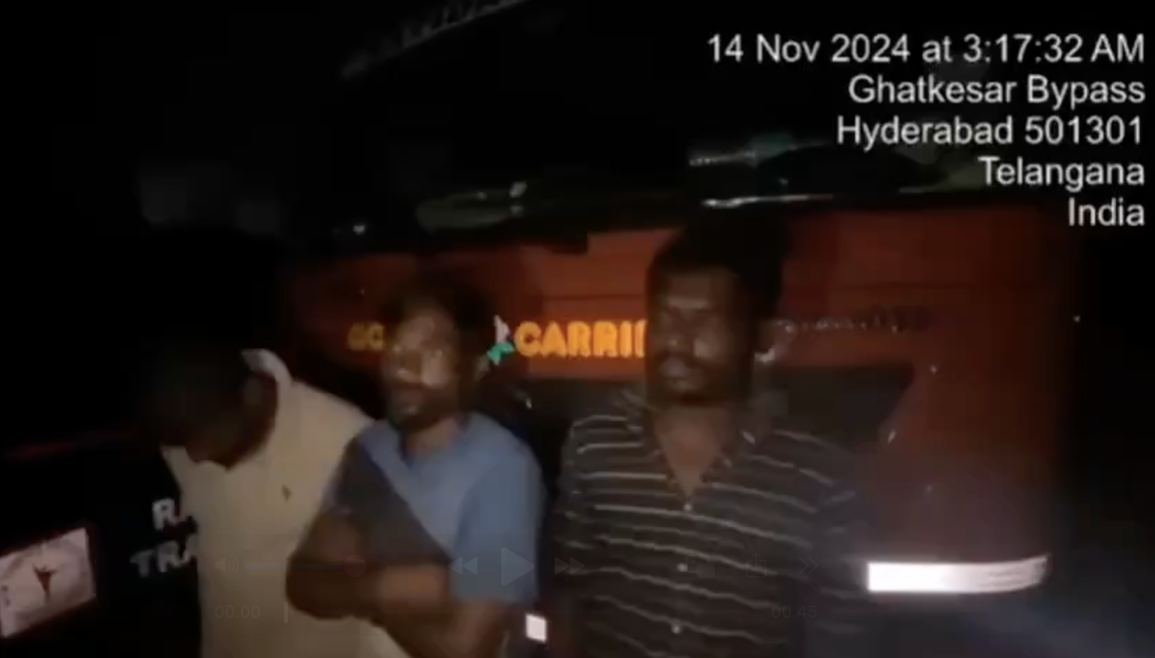 Cow vigilantes siezed a truck transporting cattle in Hyderabad