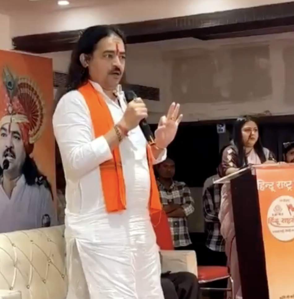 Hindu Rashtra Sena founder Dhananjay Desai delivers hate speech against minorities