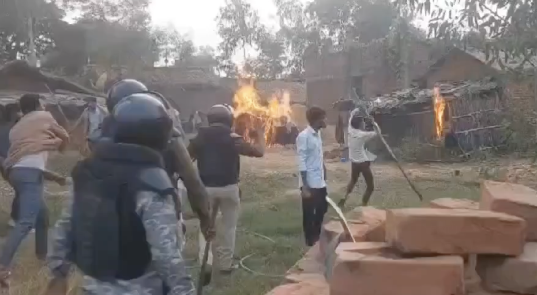 Mob led by BJP legislator Pradeep Patel set houses on fire in Mauganj