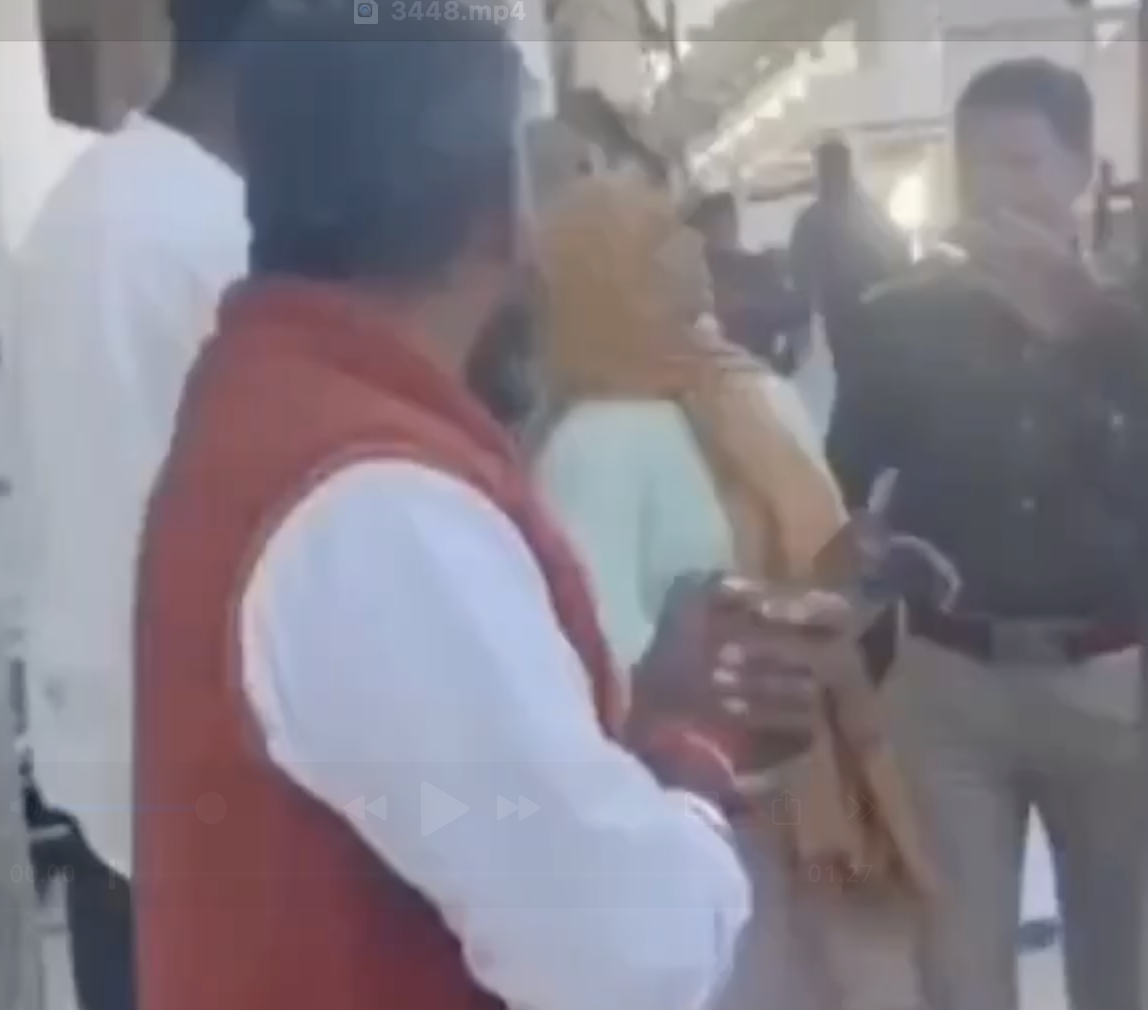 Bajrang Dal, police harass Muslim woman for friday prayers