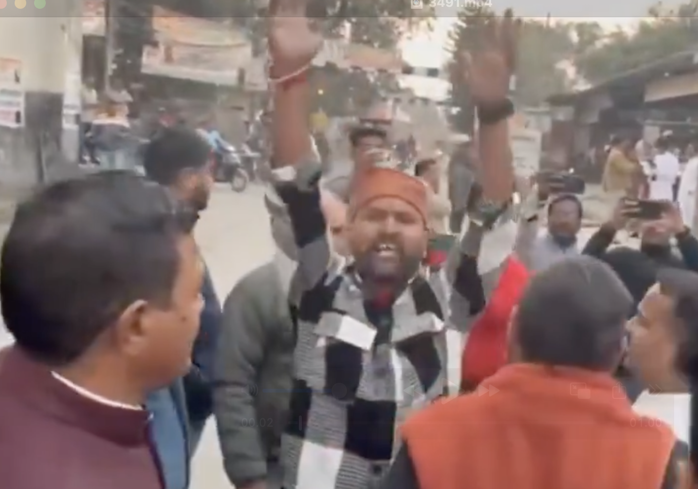 Bajrang Dal disrupts christian procession, accuses participants of religious conversions