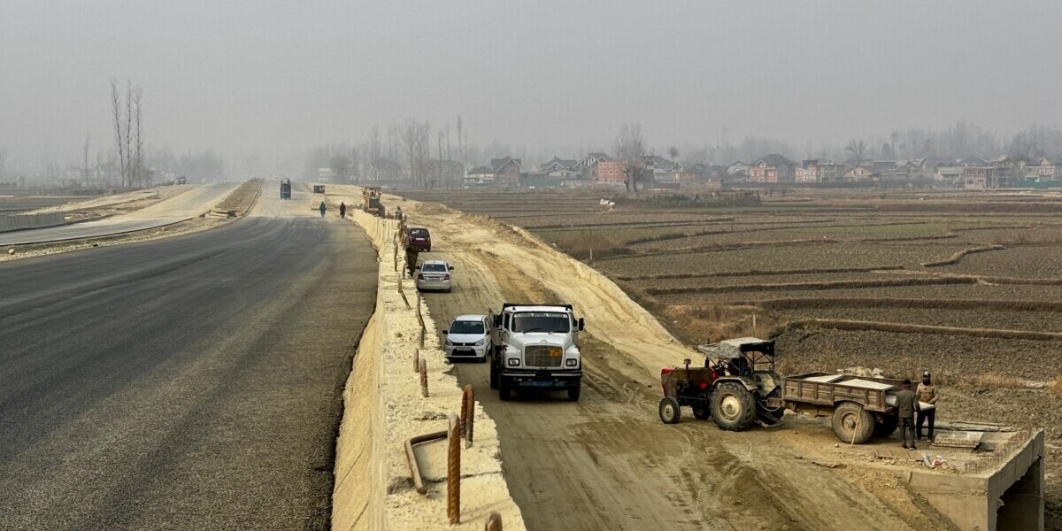 Proposed Townships Along Srinagar Highway Sparks Concerns Over Livelihoods (The Wire)