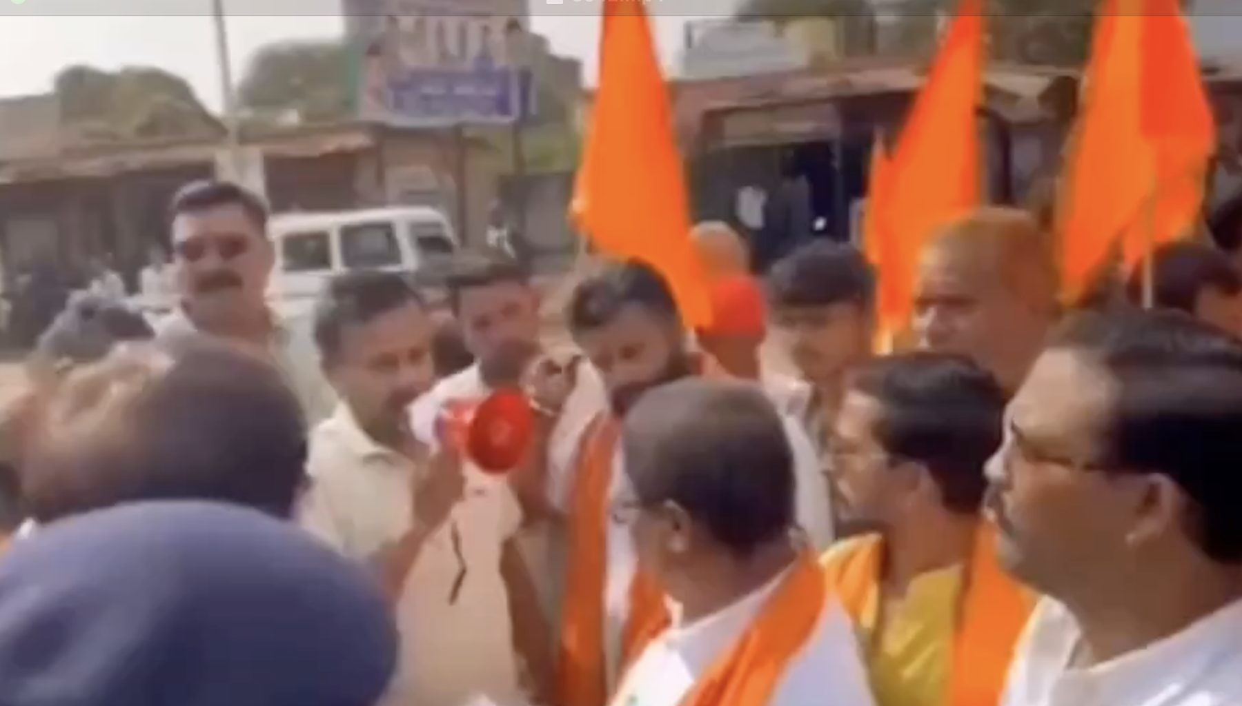 VHP-Bajrang Dal Speaker Warns Against Christian Missionaries, Calls for ‘Shooting Those Who Convert’