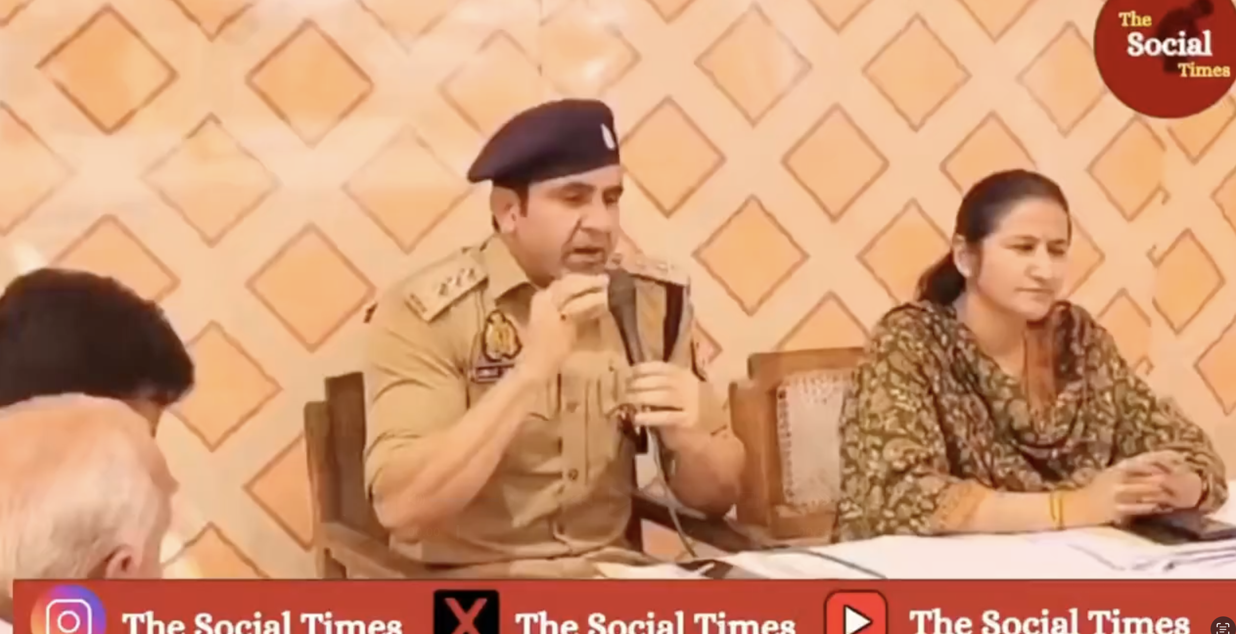 Sambhal Police Officer Directs Muslims to Pray at Home on Holi
