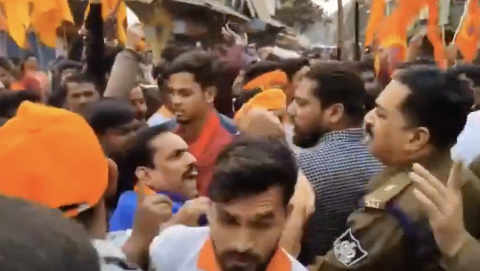 VHP-Bajrang Dal Clash With Police Over Shaurya Yatra, Brandish Weapons During Confrontation