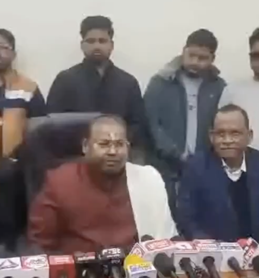 Buddhist Leader Bhante Sangpriya Rahul Calls for Distributing Indian Constitution to All—Except Muslims