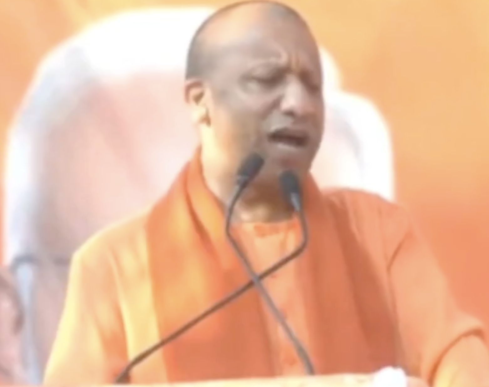 Yogi Adityanath Accuses AAP of Issuing Aadhaar Cards to ‘Bangladeshi Infiltrators’ to ‘Usurp Delhi’s Resources’