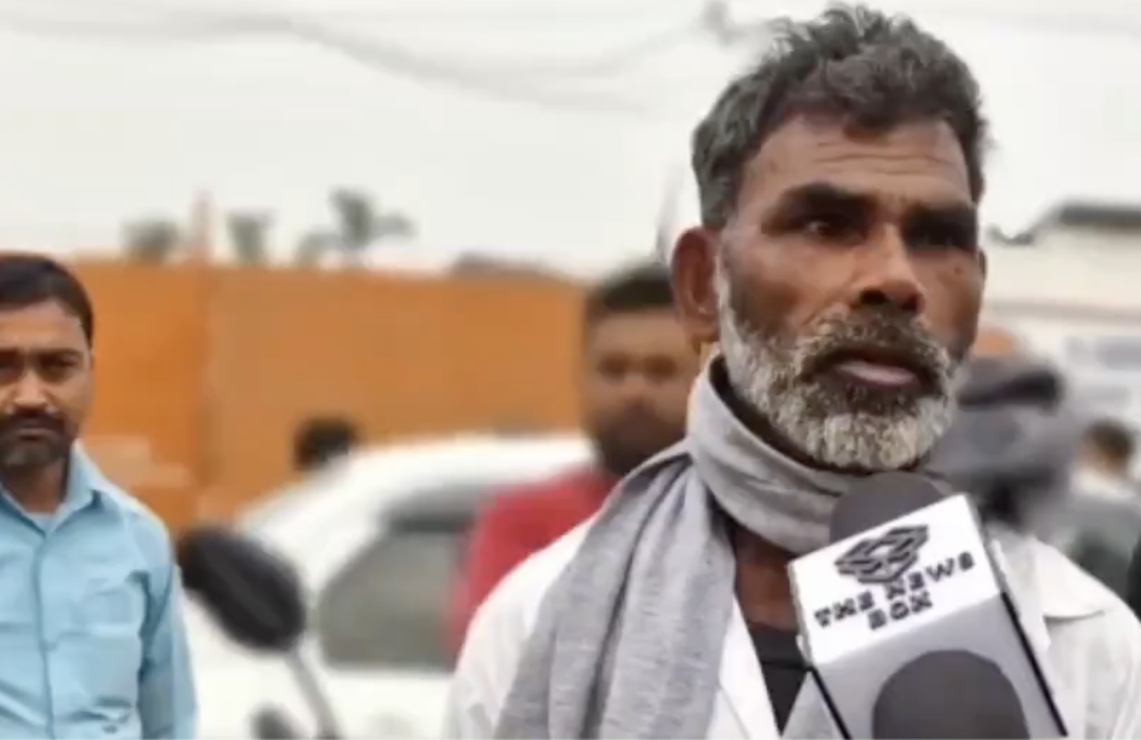 Bajrang Dal Members Detain Muslim Cattle Transporter Despite Purchase Receipts