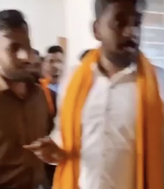 Bajrang Dal Raids Hotel, Demands Identification of Muslim Guests, Harasses Staff Over Interfaith Visitors