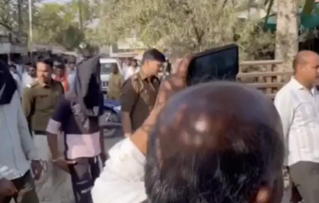 Bajrang Dal Pressures Police to Arrest Two Muslim Men Over Alleged Spitting Incident