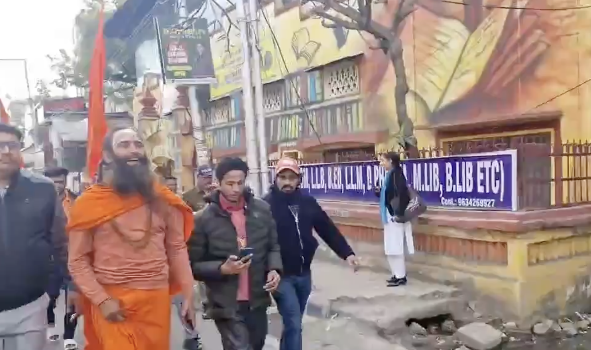 Hindu Raksha Dal Rallies to Jama Masjid, Demands Ban on Azaan, Chants ‘Kashi and Mathura Are Next’