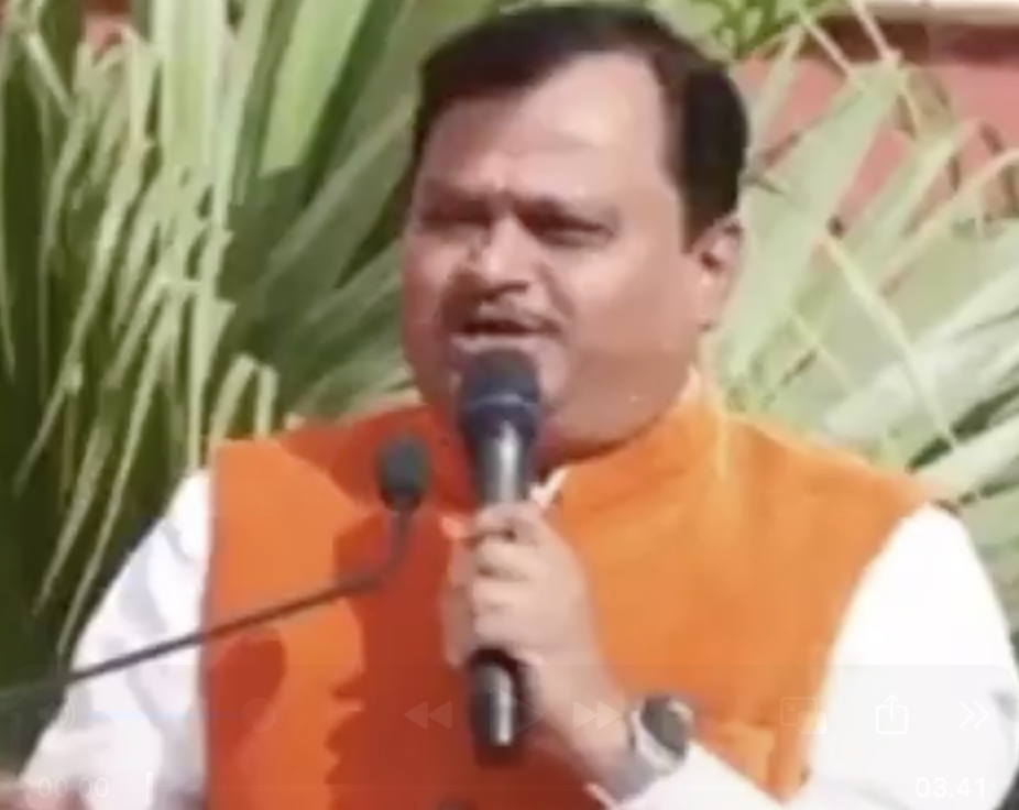 Suresh Chavhanke at School Lecture Spreads Anti-Christian and Anti-Muslim Conspiracies, Fearmongers About Hindu Decline