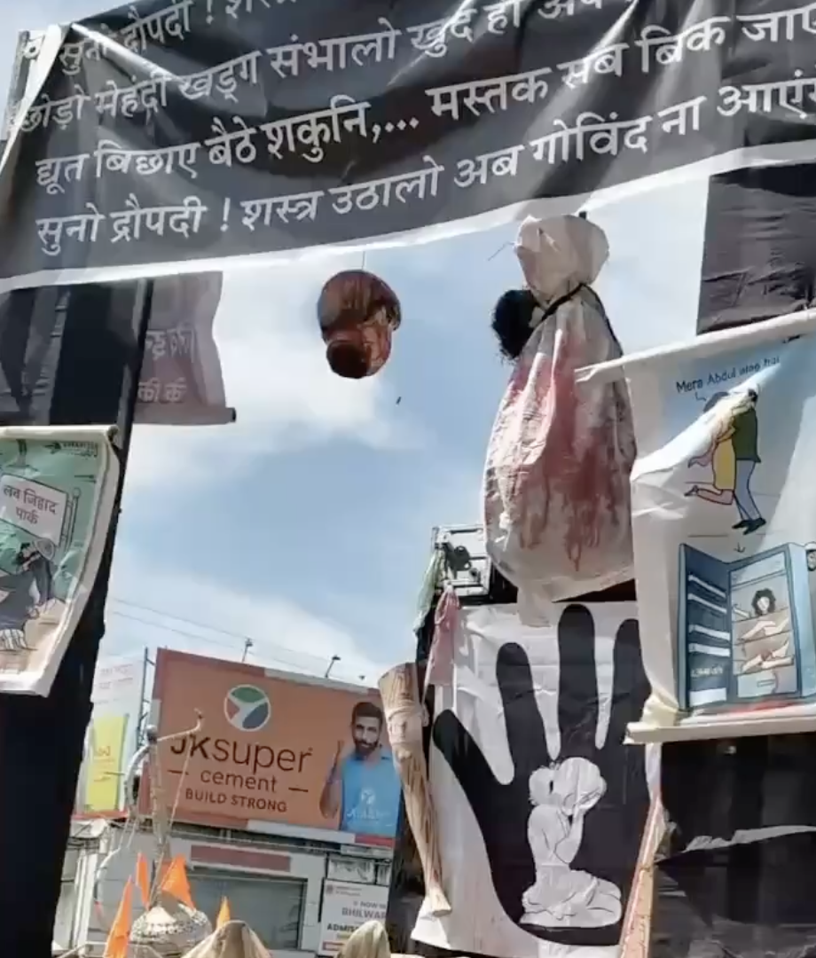 Sakal Hindu Samaj Displays ‘Love Jihad’ Tableau Featuring Fridge and Mutilated Mannequin at Protest