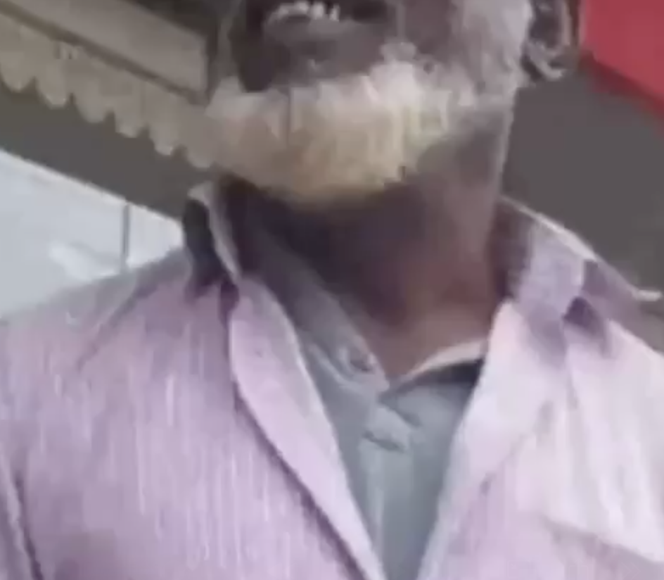 Mob Harasses Muslim Auto Driver Over Flag, Accuses Him of Being Bangladeshi