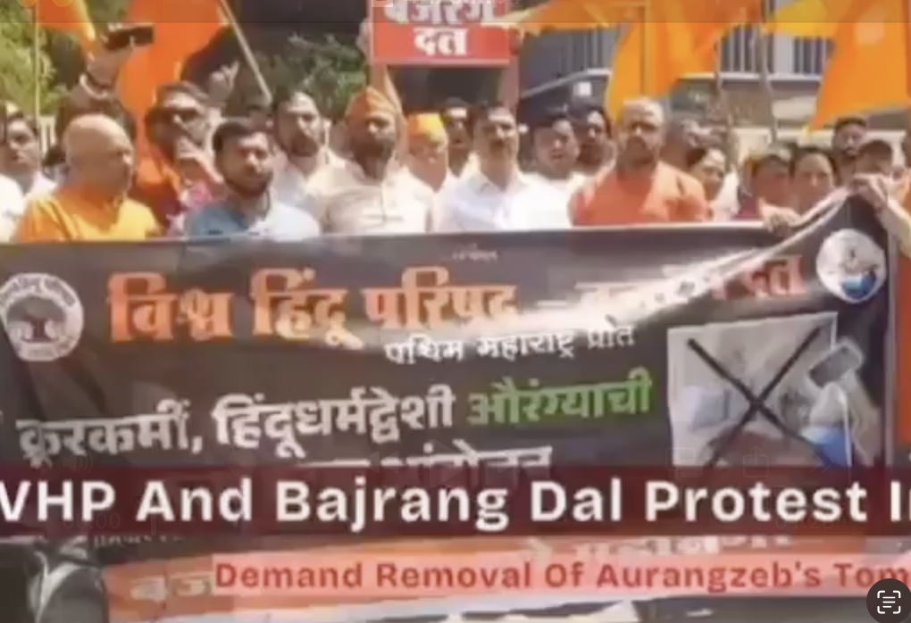 VHP-Bajrang Dal Protest Demands Demolition of Aurangzeb’s Tomb With Provocative Slogans