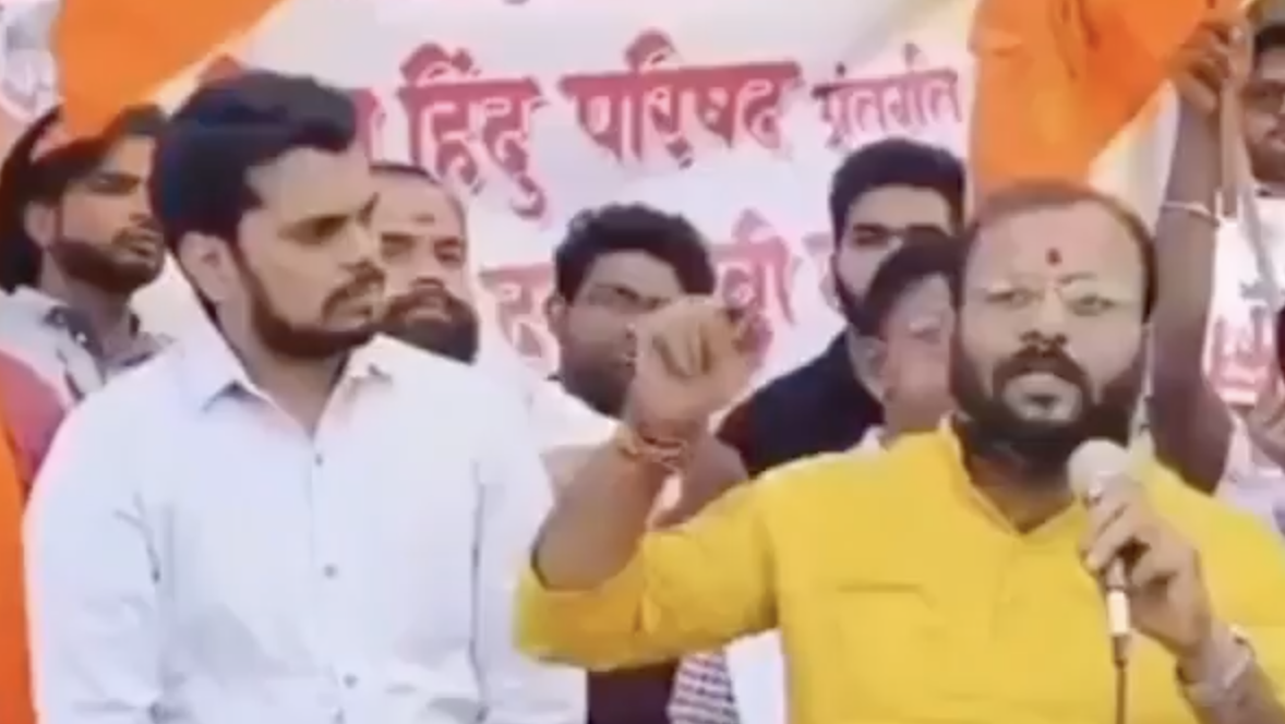 VHP-Bajrang Dal Leader Calls for Karseva and Mass Mosque Demolitions Over Aurangzeb Grave