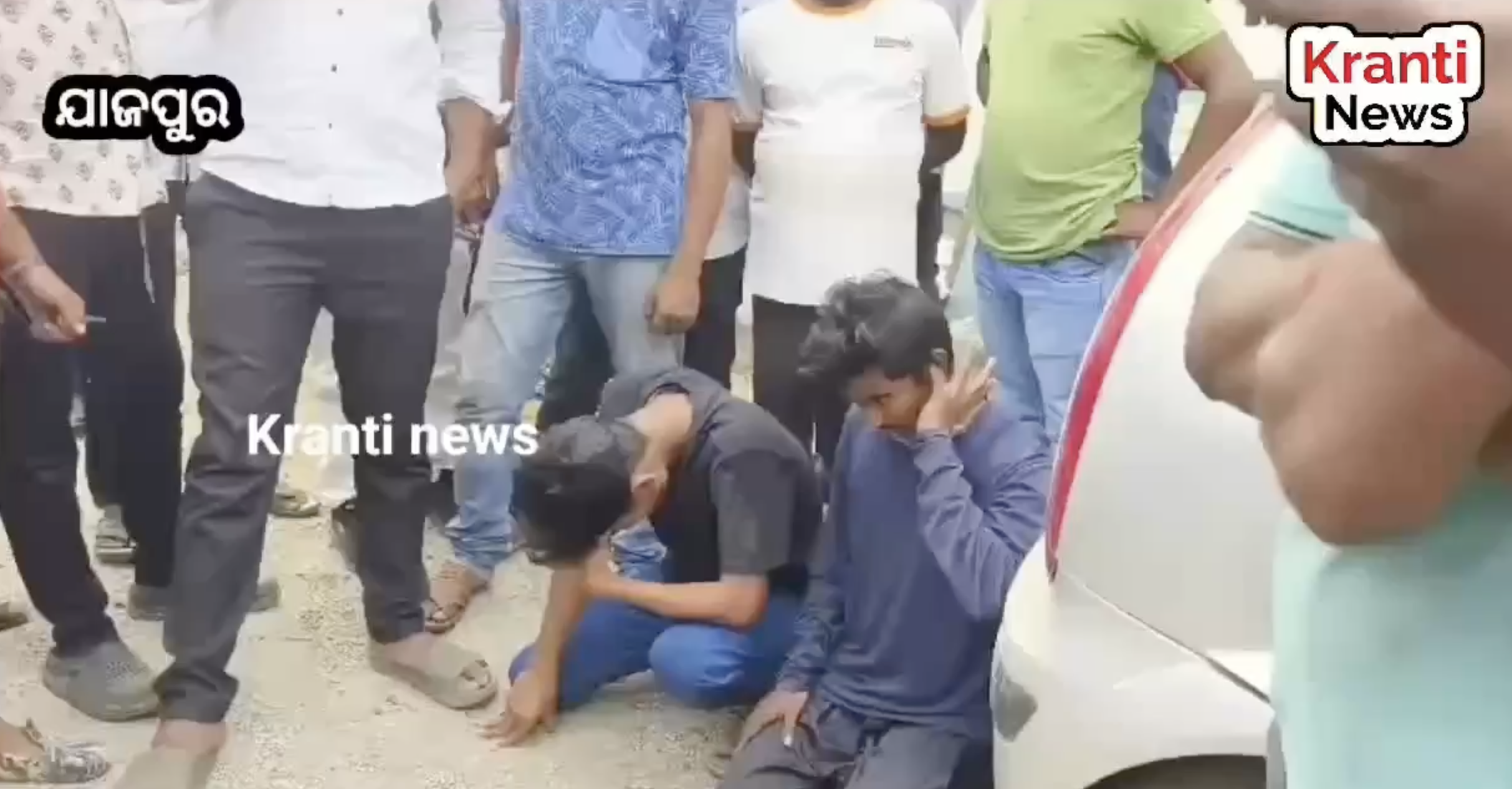 Bajrang Dal Thugs Assault Muslim Youths Over Beef Biryani, Restaurant Sealed