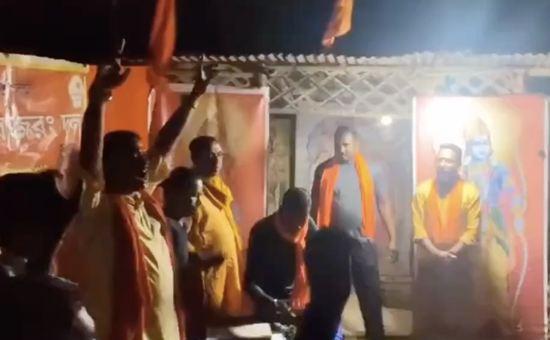 Hindu Group Leader Urges Every Household to Keep Swords and Threatens Muslims and Christians