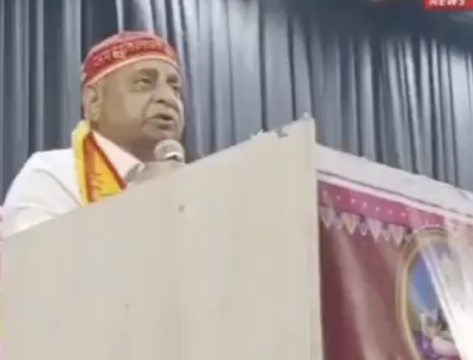 Deputy Chief Minister of Gujarat Nitin Patel Calls Aurangzeb’s Grave a ‘Kalank’