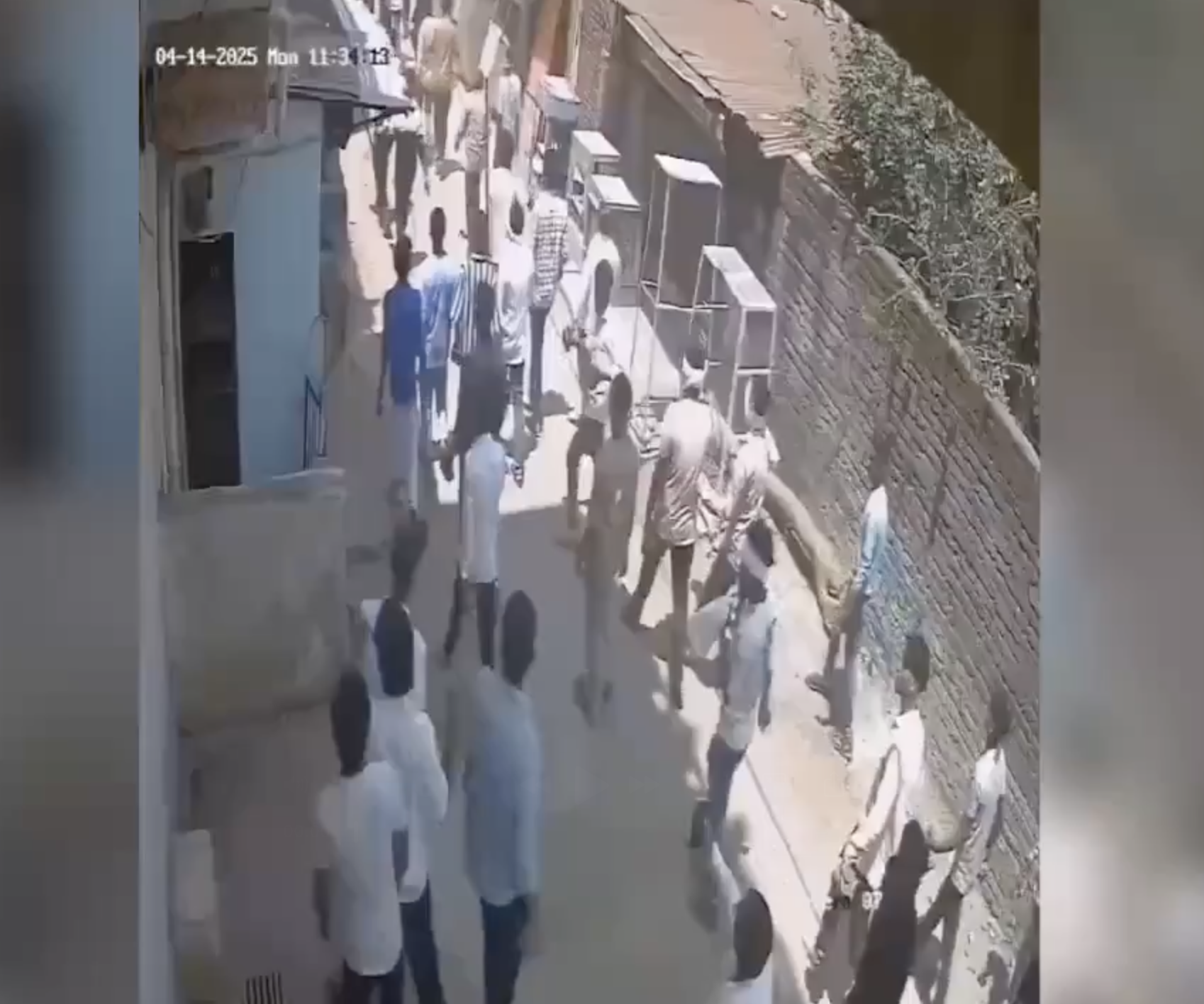 VHP-Bajrang Dal Members Stone Muslim Homes During Protest Linked to Mosque Clashes