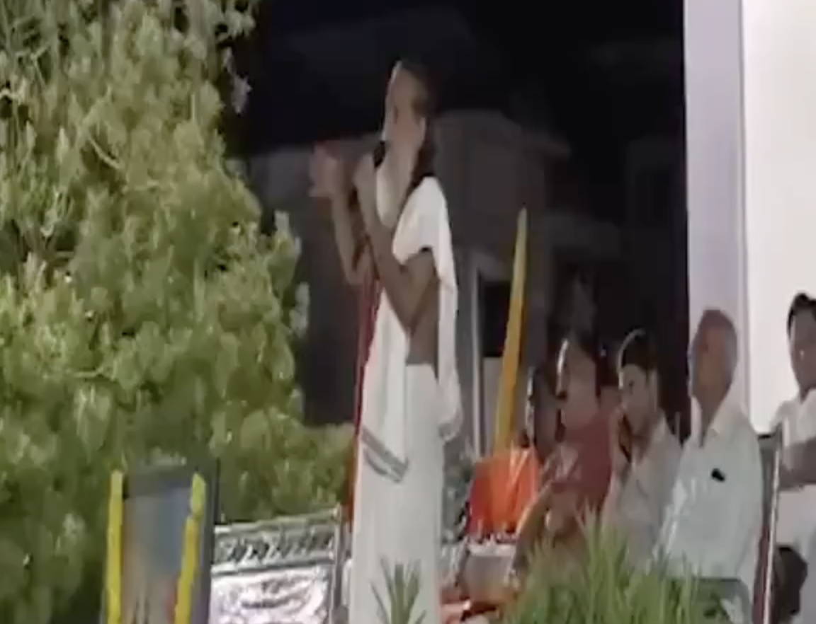 In Kadi, Kalidas Bapu Urges Hindus to Keep Firearms, Labels Muslims ‘Enemies of Sanatan Dharma’