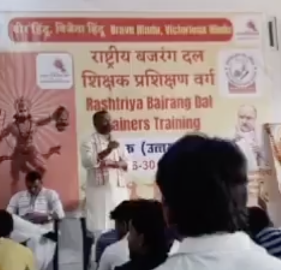 In Aonla, Rashtriya Bajrang Dal Leader Spreads Hate Against Christians and Muslims, Urges Israel-Style Retaliation