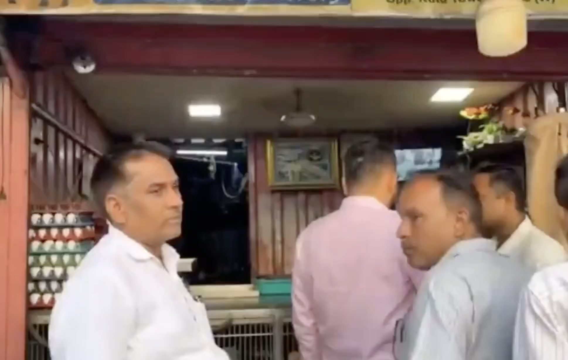 Datta Ghatge Conducts ‘Know Your Vendor’ Campaign, Harasses Muslims Over ID Despite Valid Documents