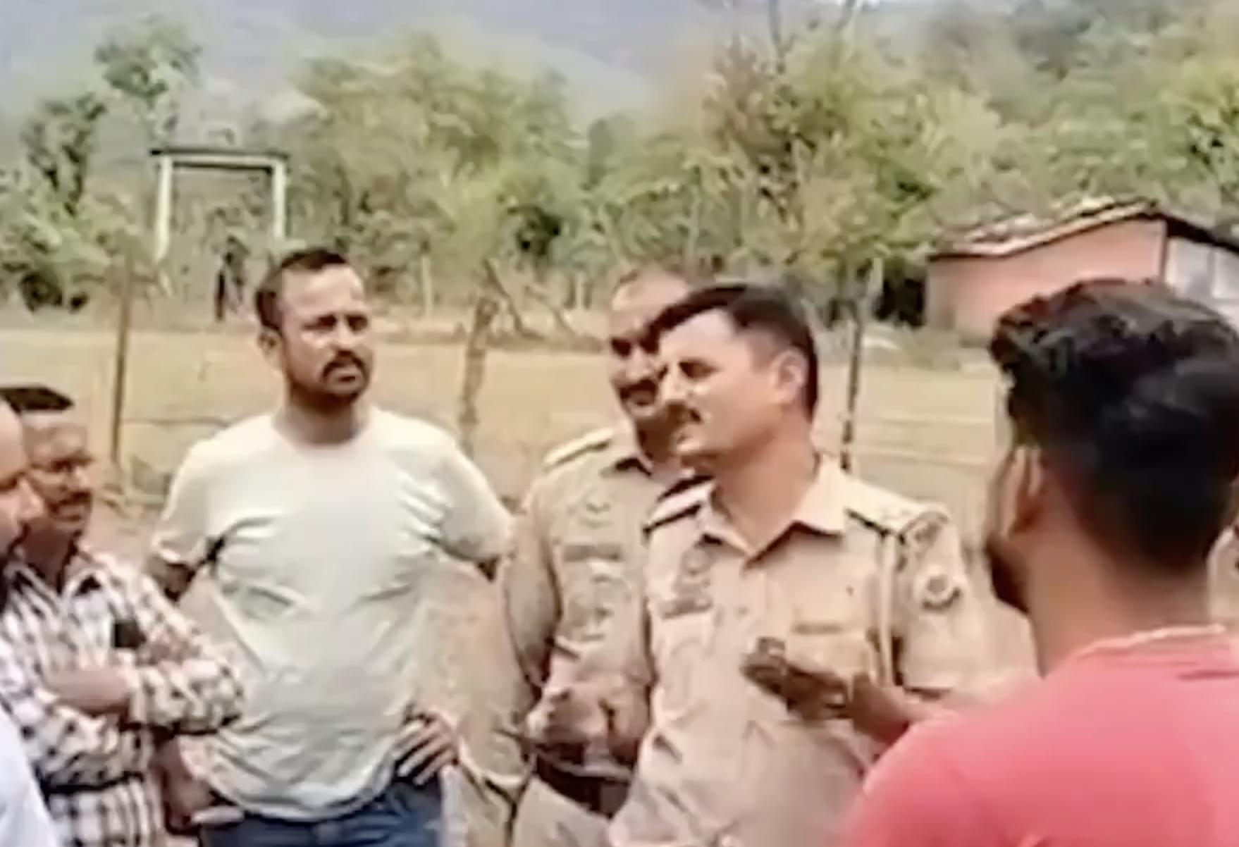 Mosque Imam Detained By Locals For Offering Religious Lessons To Children