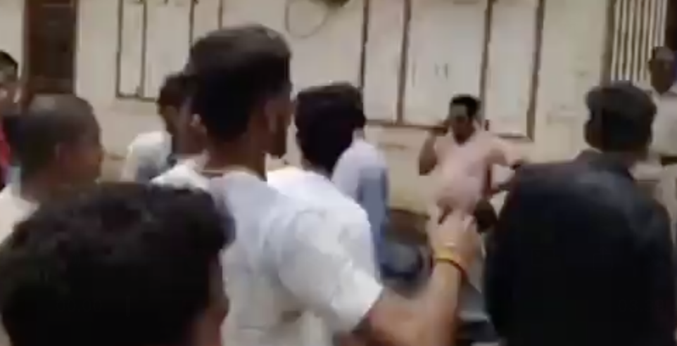 In Kawardha, Bajrang Dal Disrupts Christian Prayers; Alleges Forced Religious Conversions