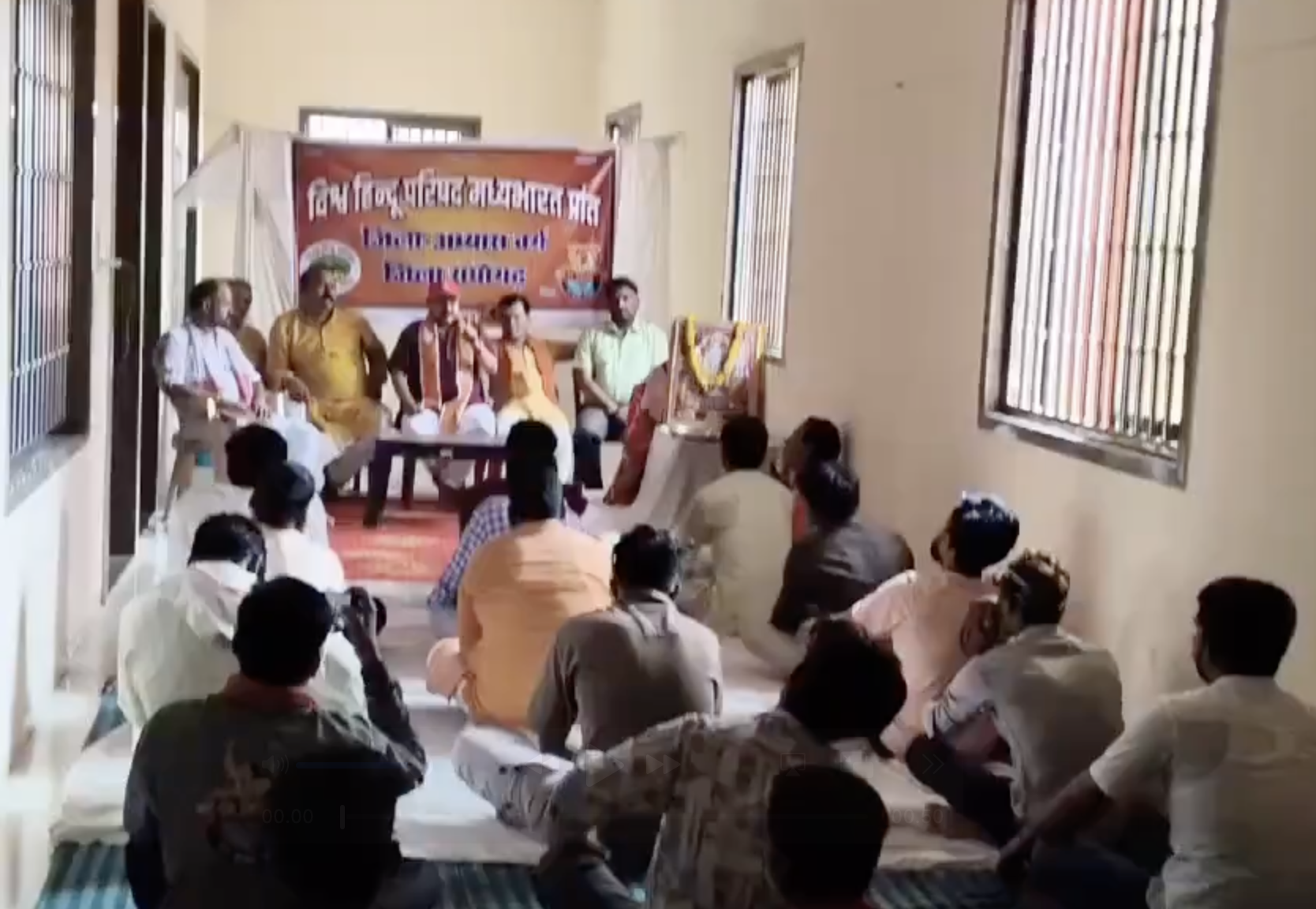 In Raghogarh-Vijaypur, VHP speaker targets Muslims, Christians; promotes satsangs as resistance