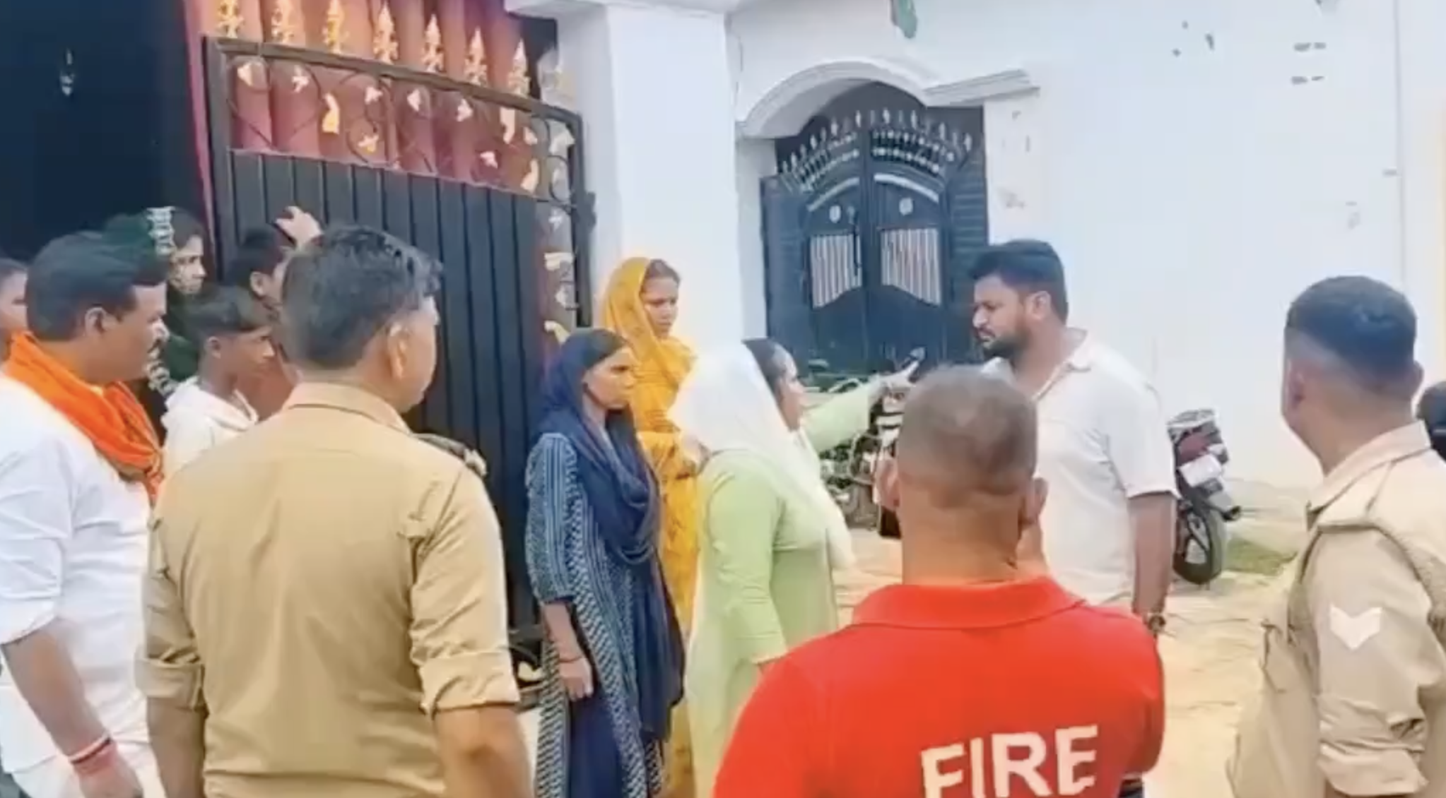 In Raebareli, Police and Hindu Nationalists Raid Christian Gathering; Arrest Couple